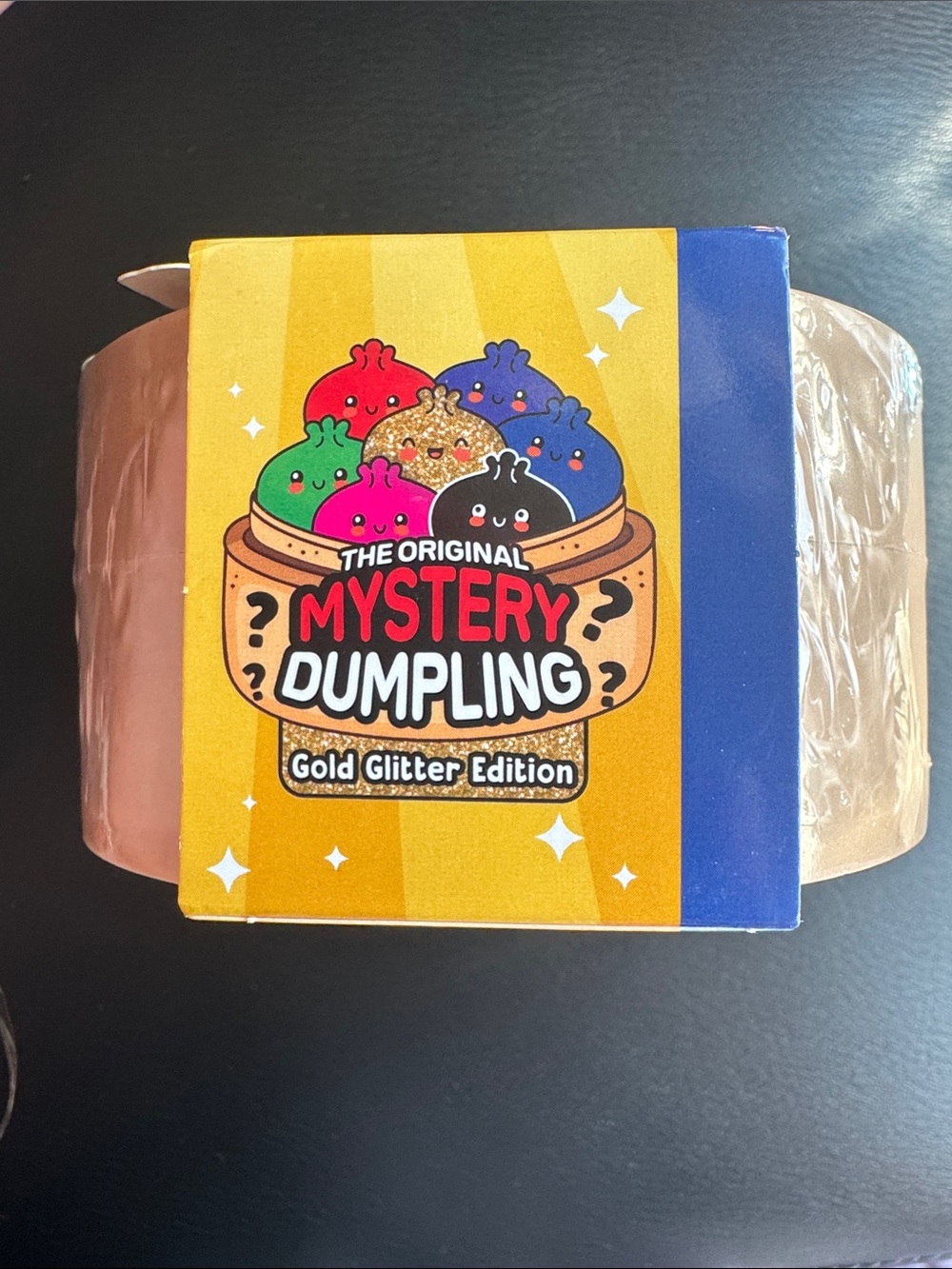 Mystery Dumpling - Gold Glitter Edition - Picture 3 of 4
